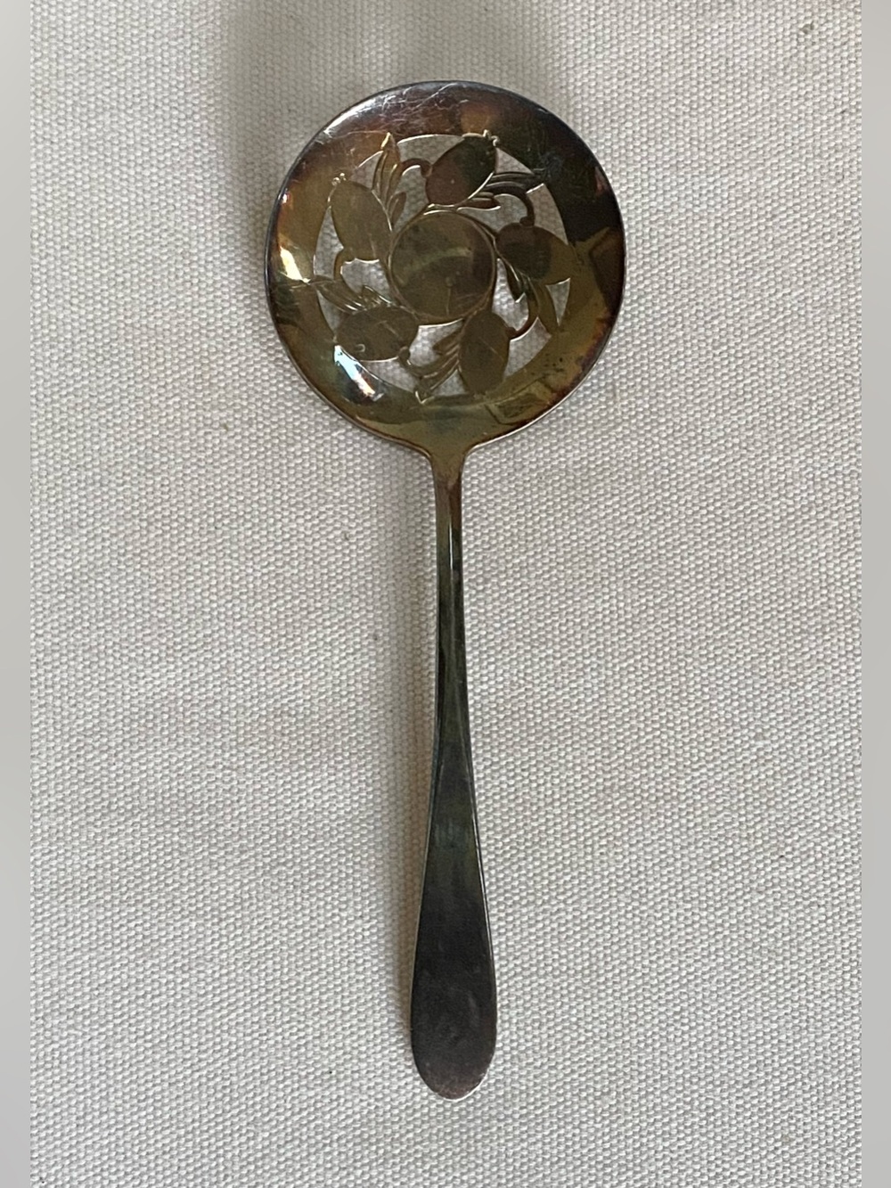 Vintage International Silver Co. Original Rogers Pierced Tomato / Berry Serving